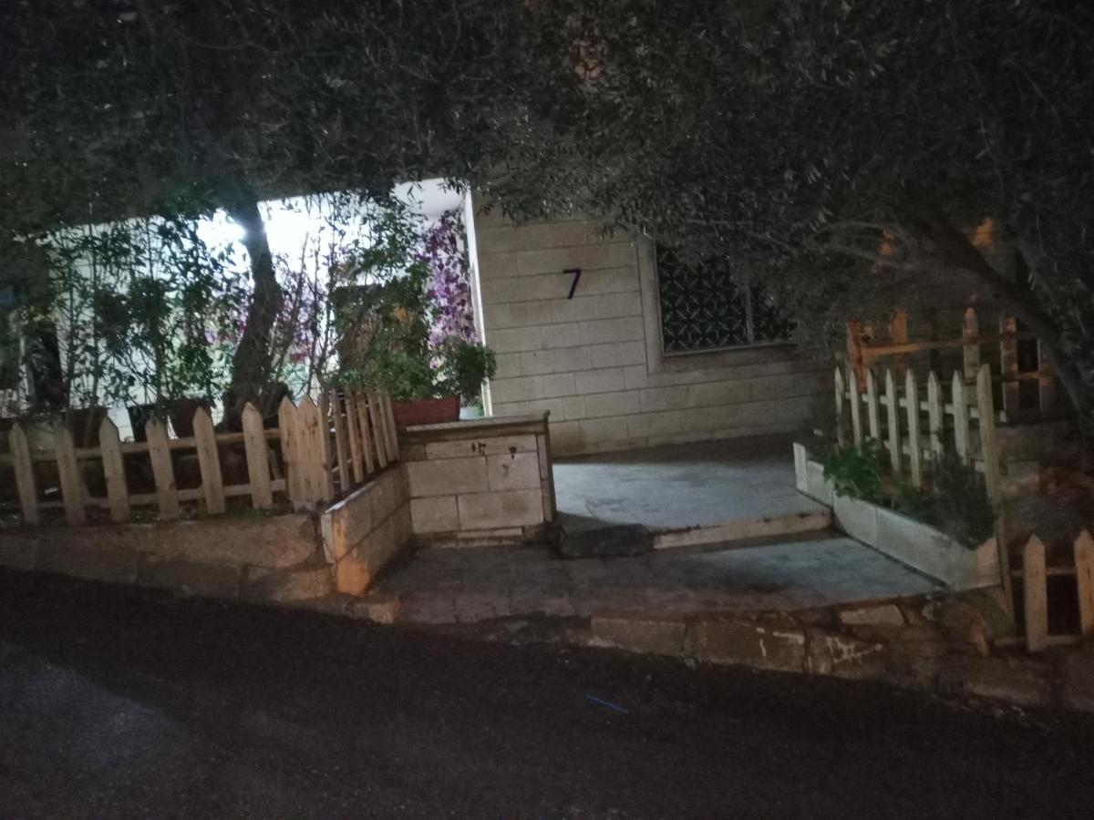 ג'אראש Flower מראה חיצוני תמונה